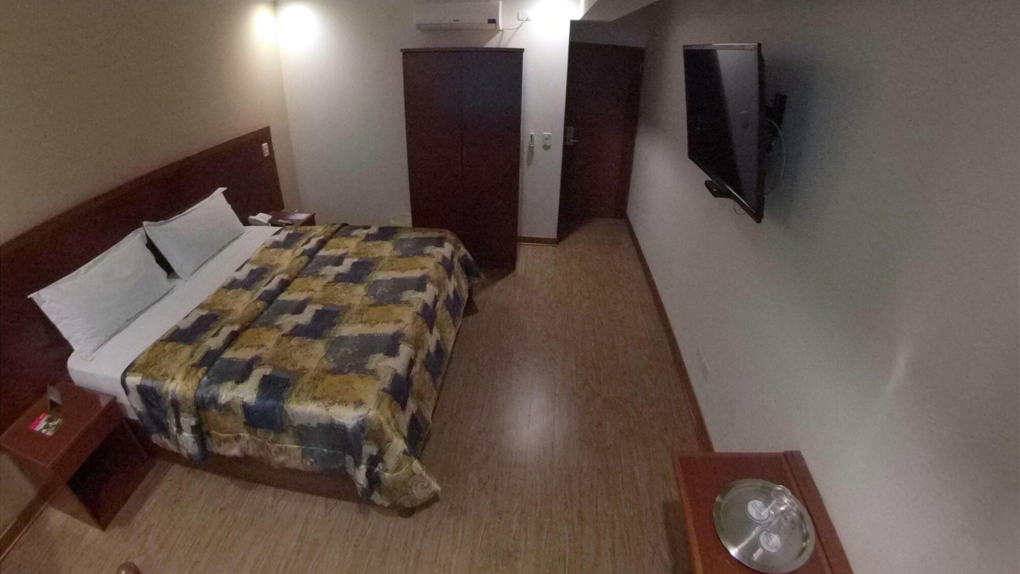 Hotel Esencia Suites Lima Luaran gambar