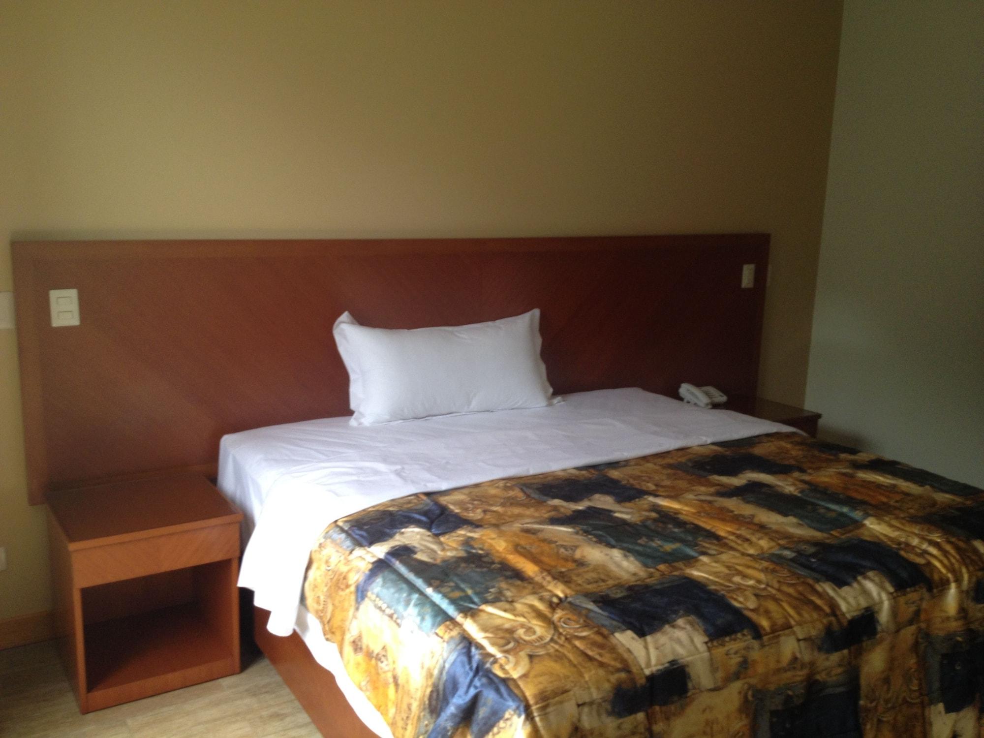 Hotel Esencia Suites Lima Luaran gambar