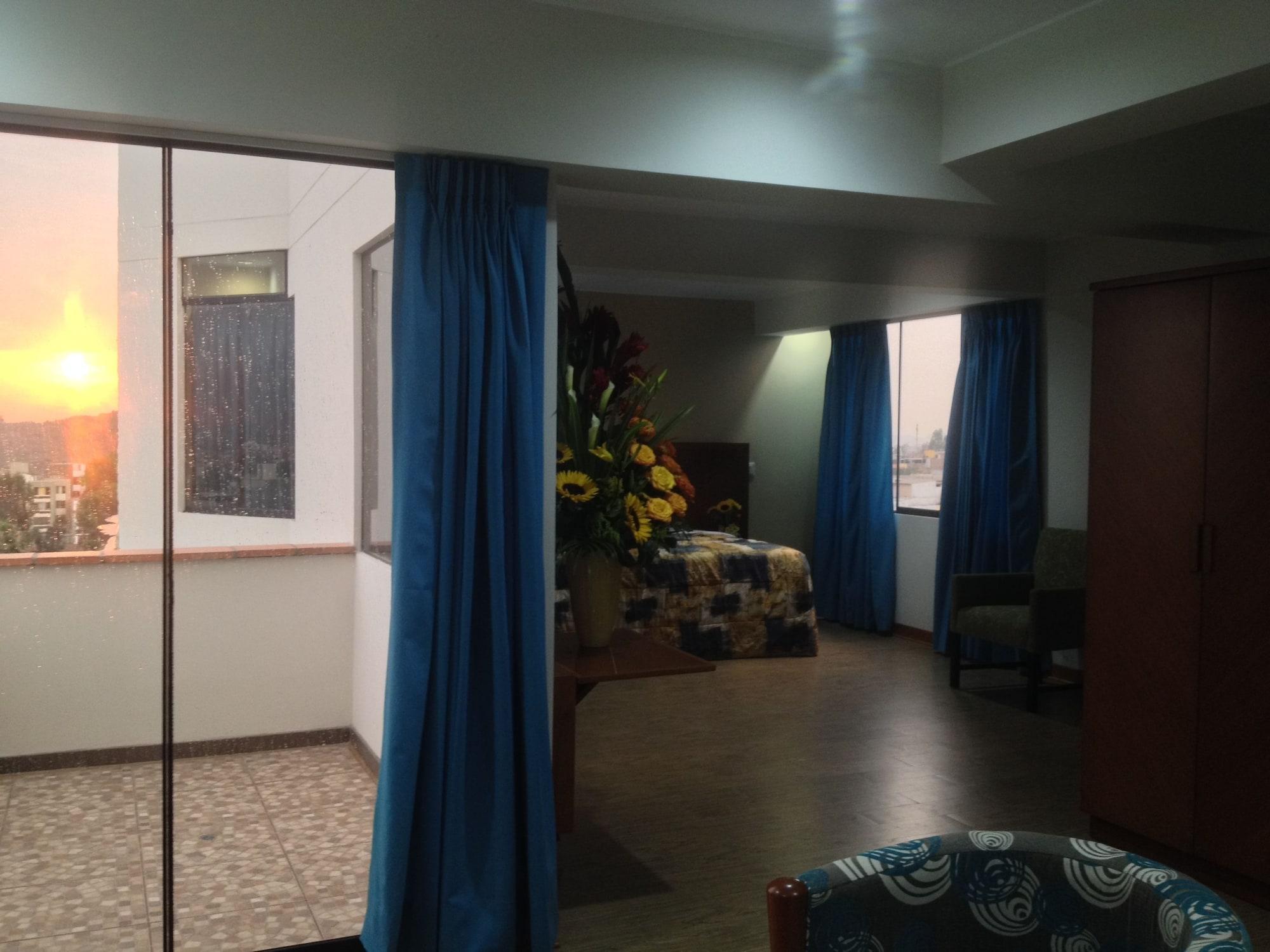 Hotel Esencia Suites Lima Luaran gambar