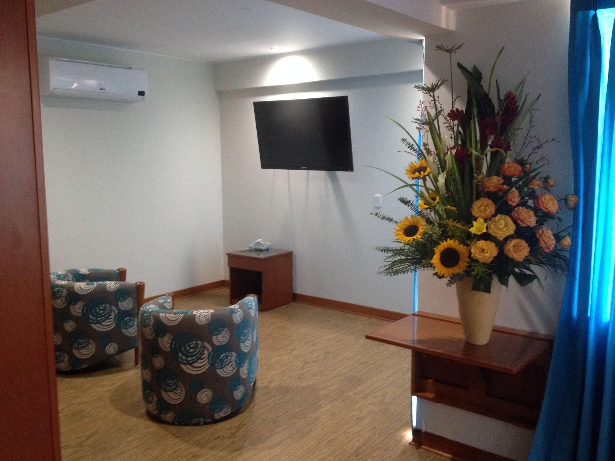 Hotel Esencia Suites Lima Luaran gambar