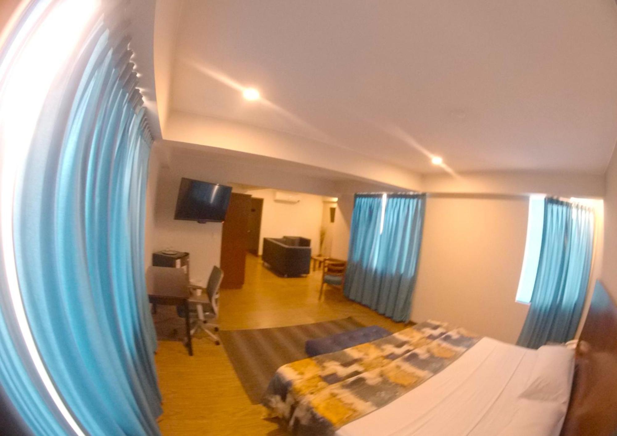 Hotel Esencia Suites Lima Luaran gambar